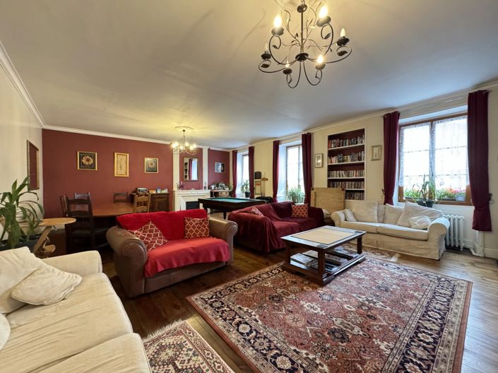 Image No.3-8 Bed House for sale