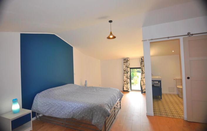 Image No.11-3 Bed House for sale