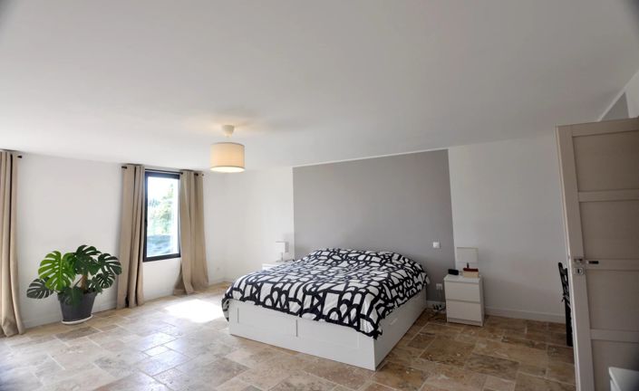 Image No.6-3 Bed House for sale