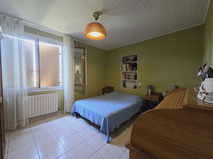 Image No.14-4 Bed House for sale