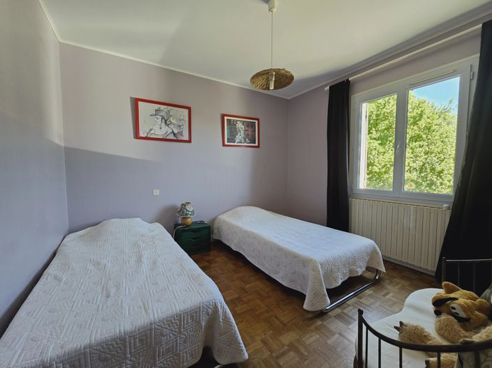 Image No.8-4 Bed House for sale