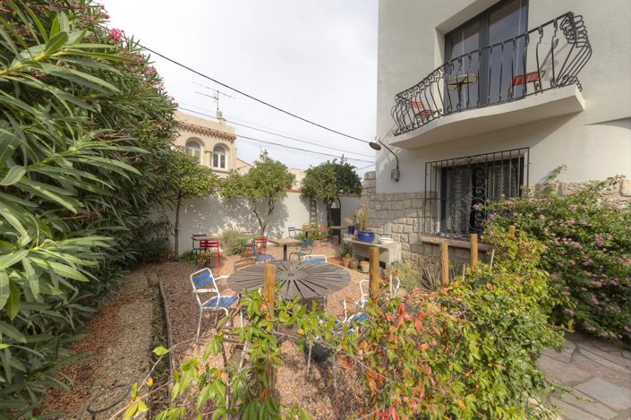 Image No.14-7 Bed House for sale