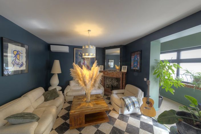 Image No.5-7 Bed House for sale