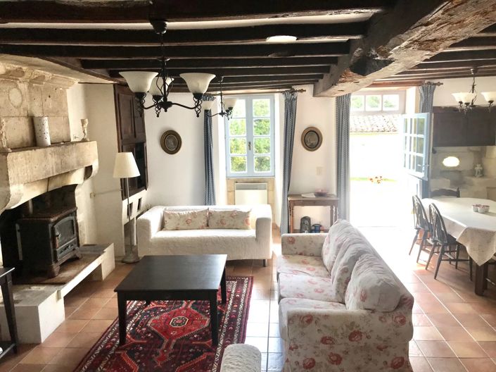 Image No.6-6 Bed House for sale