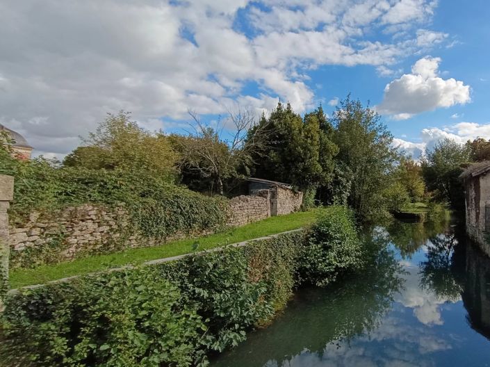 Image No.10-3 Bed House for sale