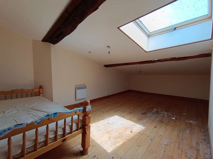 Image No.8-3 Bed House for sale