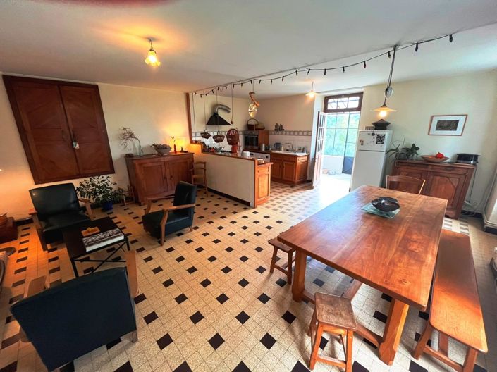 Image No.2-5 Bed House for sale