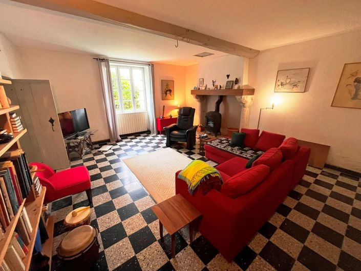 Image No.3-5 Bed House for sale