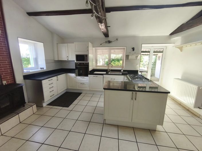 Image No.3-3 Bed House for sale