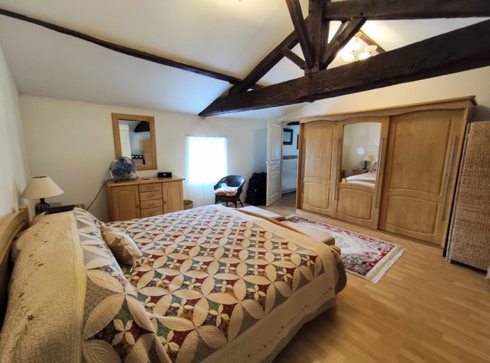 Image No.9-3 Bed House for sale