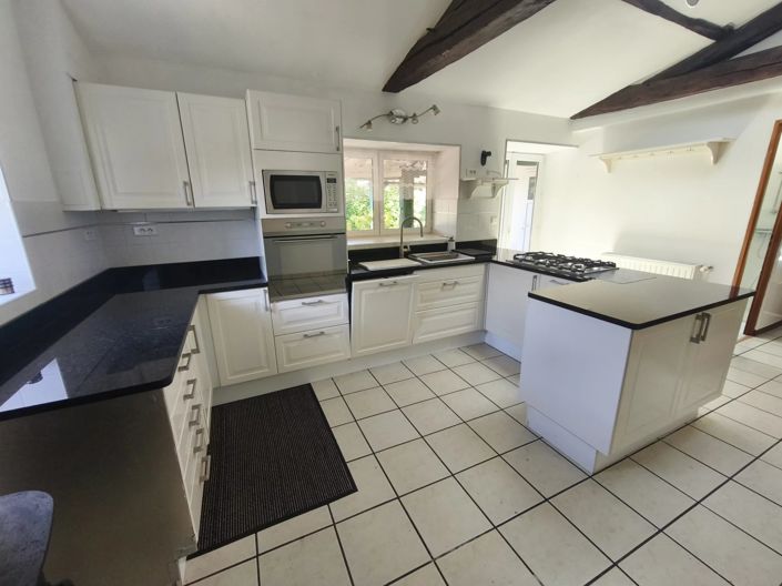 Image No.5-3 Bed House for sale