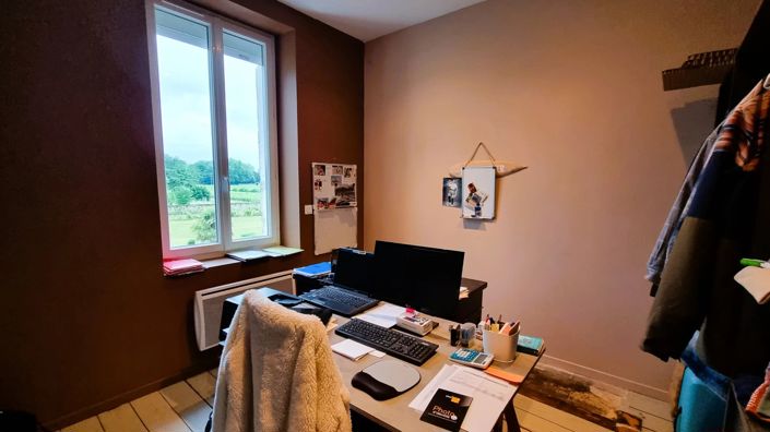 Image No.11-4 Bed House for sale