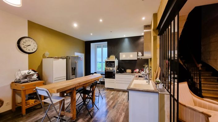 Image No.3-4 Bed House for sale