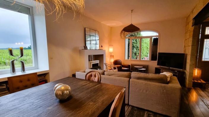 Image No.10-3 Bed House for sale