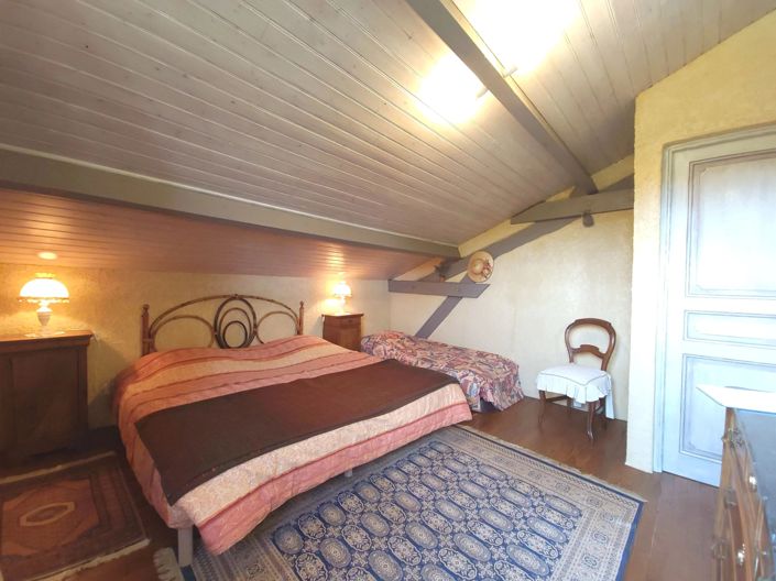 Image No.8-4 Bed House for sale