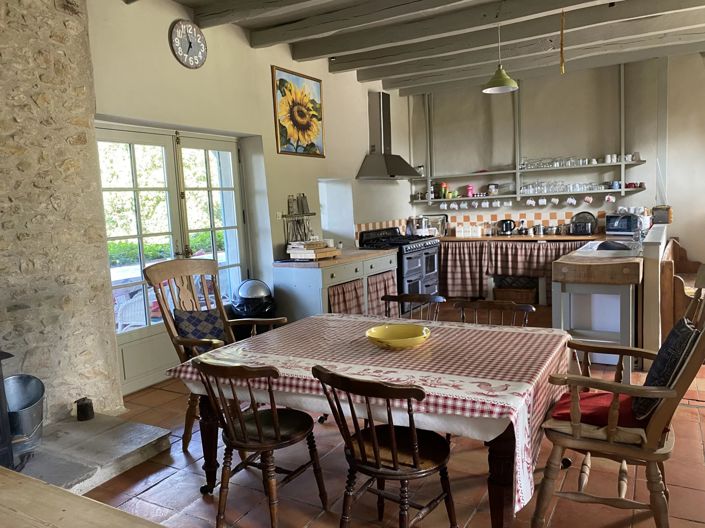 Image No.3-6 Bed House for sale