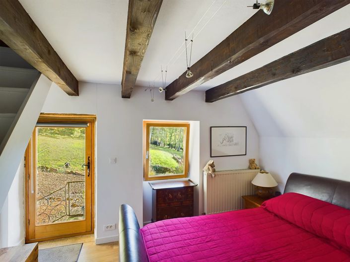 Image No.7-7 Bed Village House for sale