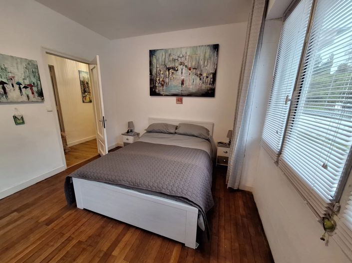 Image No.8-3 Bed House for sale