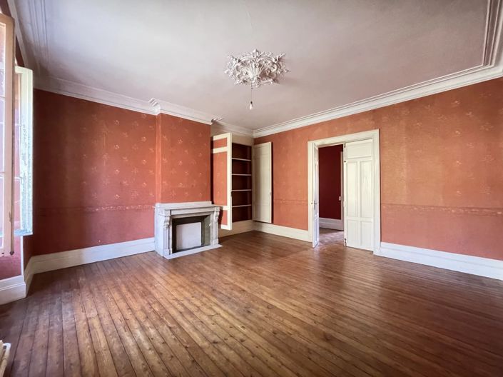 Image No.15-7 Bed House for sale