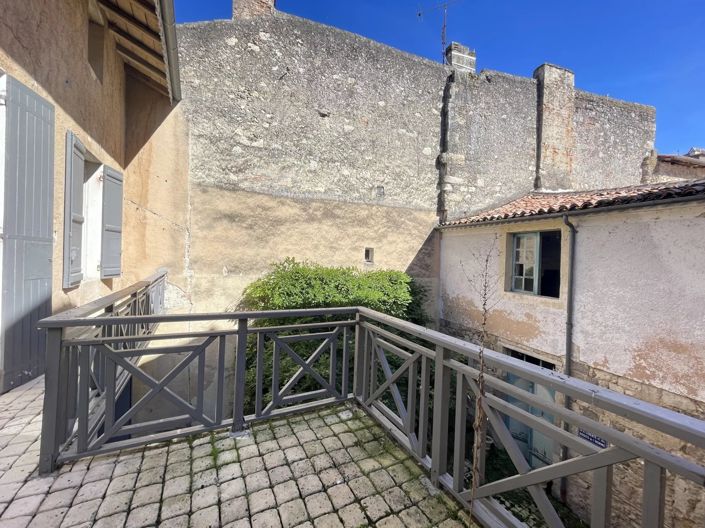 Image No.2-7 Bed House for sale