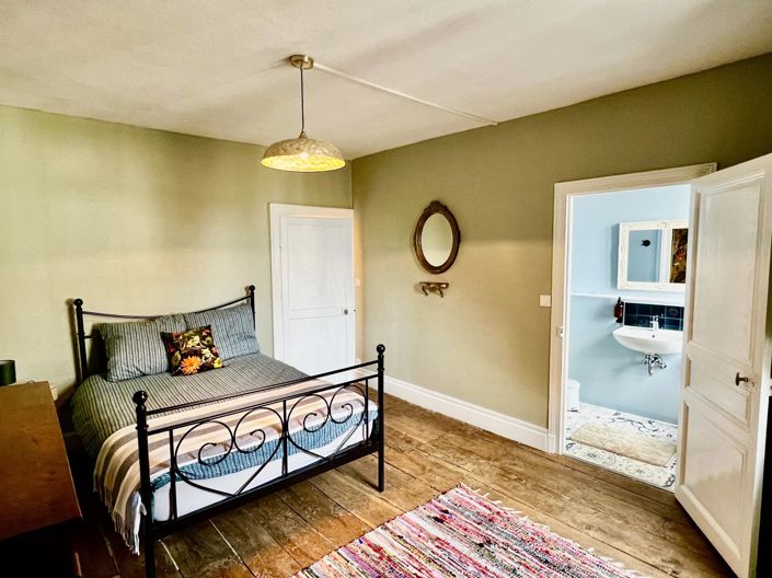 Image No.7-4 Bed House for sale