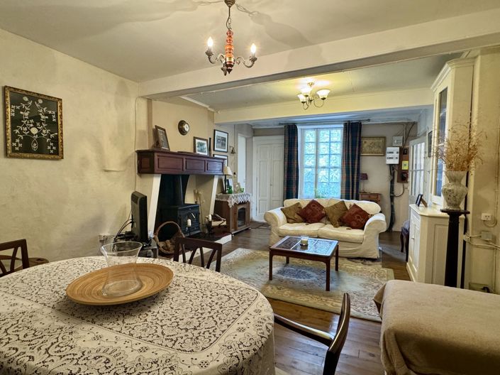 Image No.7-3 Bed Village House for sale