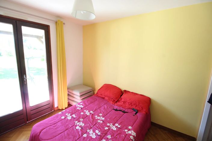 Image No.8-4 Bed House for sale