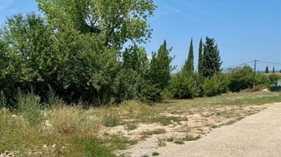 1 - Aix-en-Provence, Property