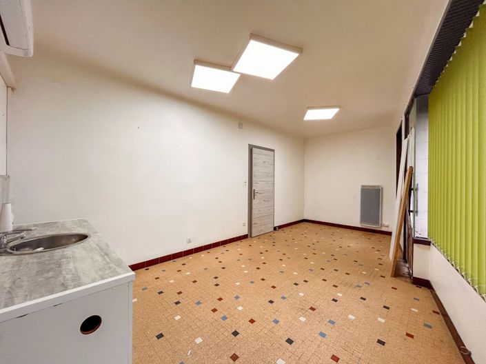 Image No.7-4 Bed Village House for sale