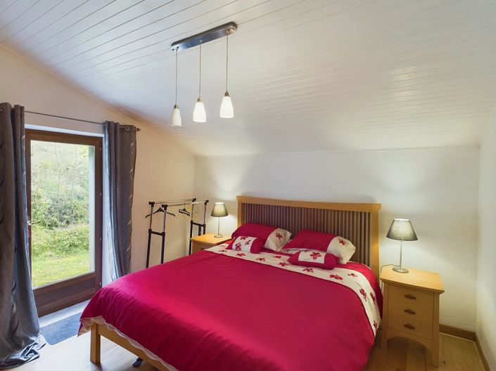 Image No.11-5 Bed House for sale