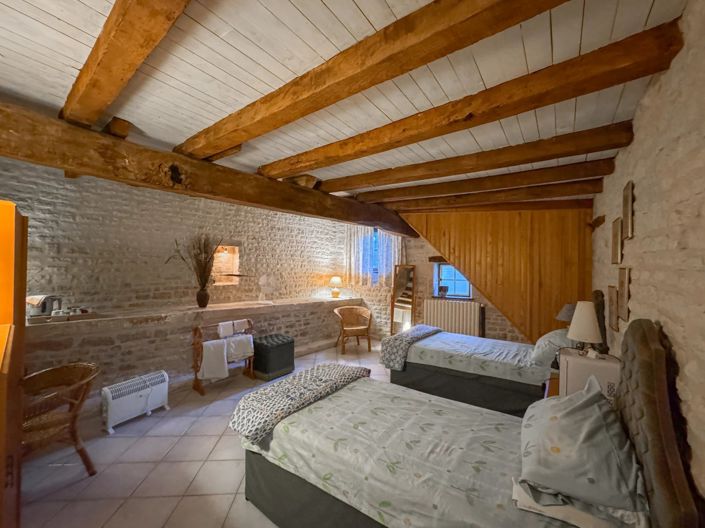 Image No.10-4 Bed House for sale