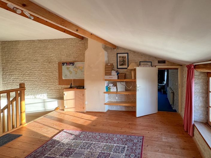 Image No.14-4 Bed House for sale