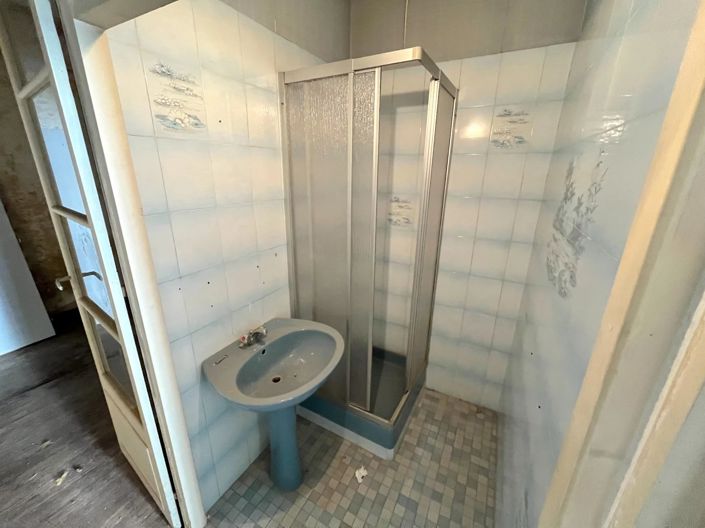 Image No.11-3 Bed House for sale