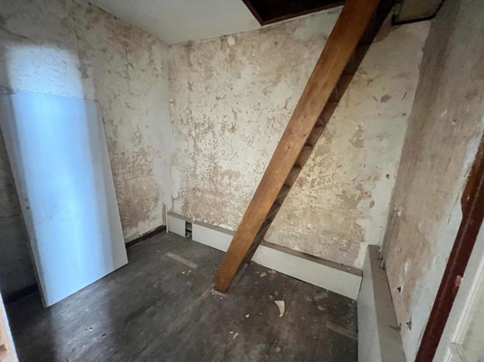 Image No.12-3 Bed House for sale