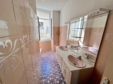 abb1e682046d076c6431fea7f077bdb5d0021313f0192