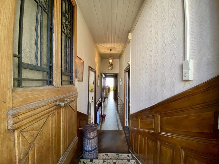 Image No.7-5 Bed House for sale