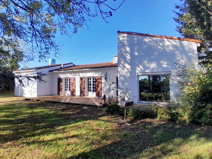 Image No.1-3 Bed House for sale
