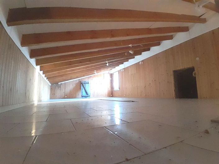 Image No.11-3 Bed House for sale