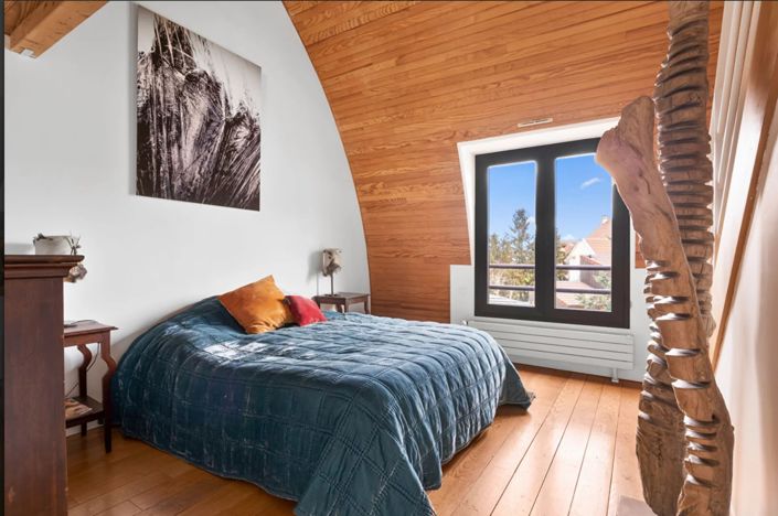 Image No.9-4 Bed House for sale