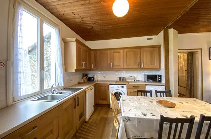 Image No.4-4 Bed House for sale