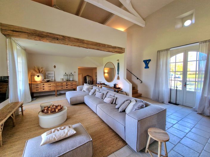 Image No.6-7 Bed House for sale