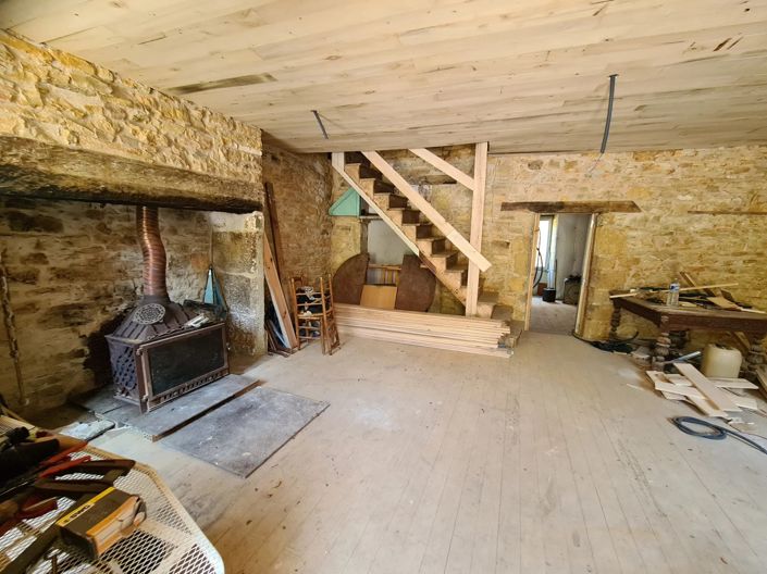 Image No.4-2 Bed Village House for sale