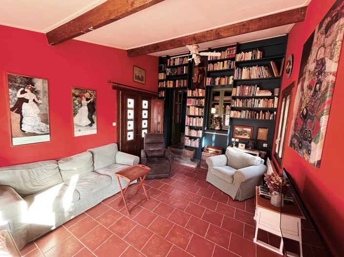 Image No.6-2 Bed House for sale