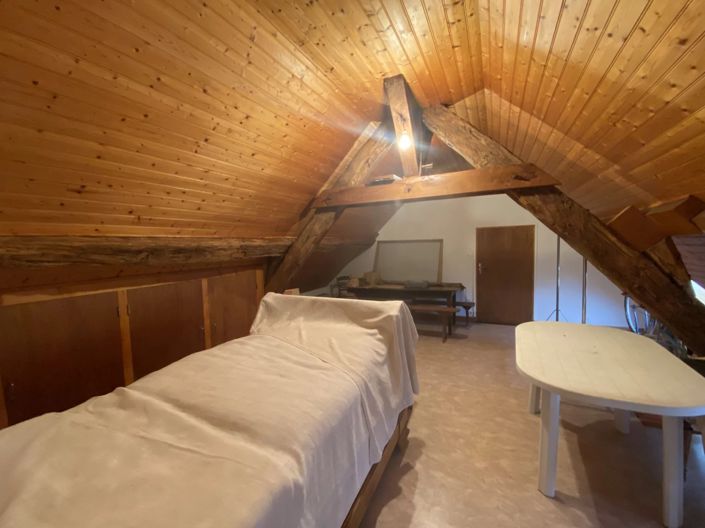 Image No.10-5 Bed House for sale