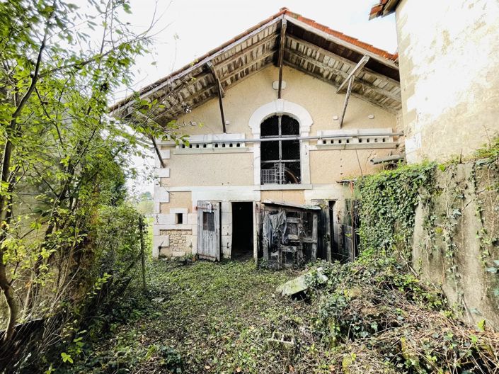 Image No.10-2 Bed House for sale