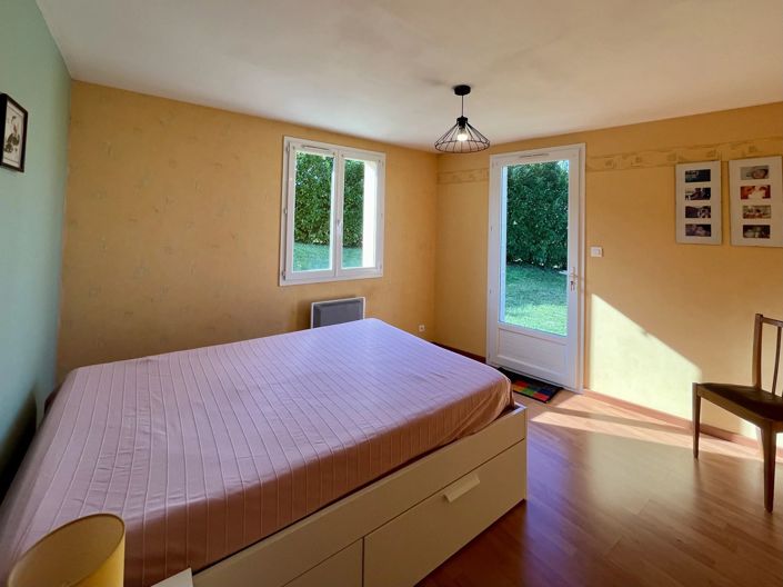 Image No.12-3 Bed House for sale