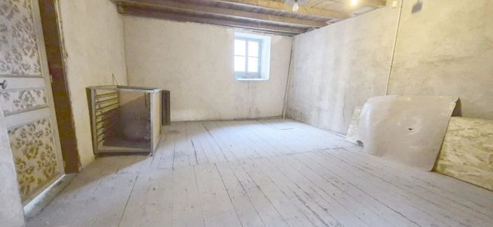 Image No.13-4 Bed Village House for sale