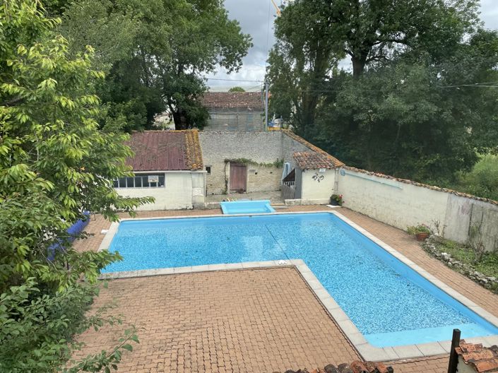 Image No.12-16 Bed House for sale