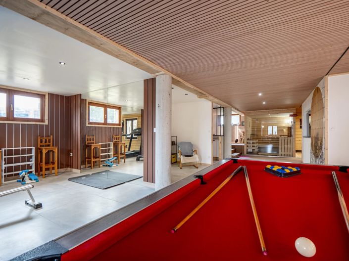 Image No.7-4 Bed Chalet for sale