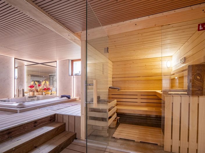 Image No.9-4 Bed Chalet for sale